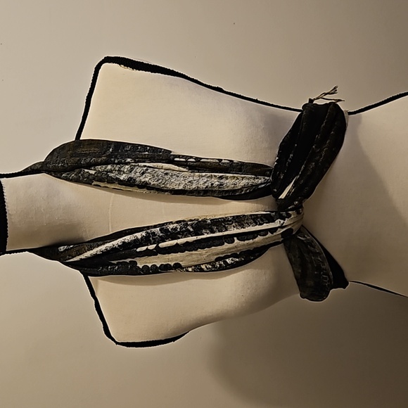 Large Black & Gray Scarf W/Tassels #W-720 - Picture 8 of 12